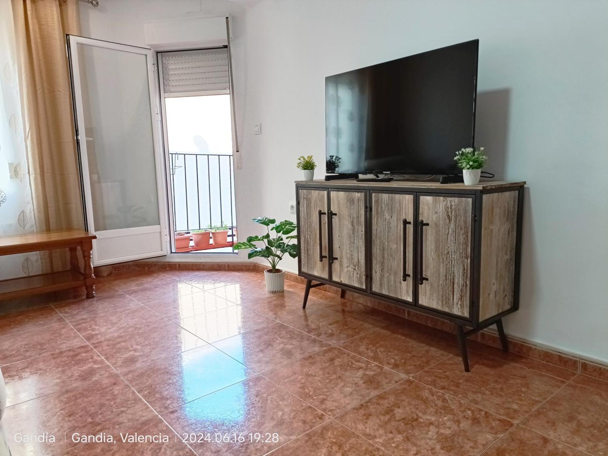 Daoiz, Vivienda Vacacional Para Familias Y Mayores De 25 Anos En El Grao De Gandia 3Ro Sin Ascensor Playa de Gandia Bagian luar foto