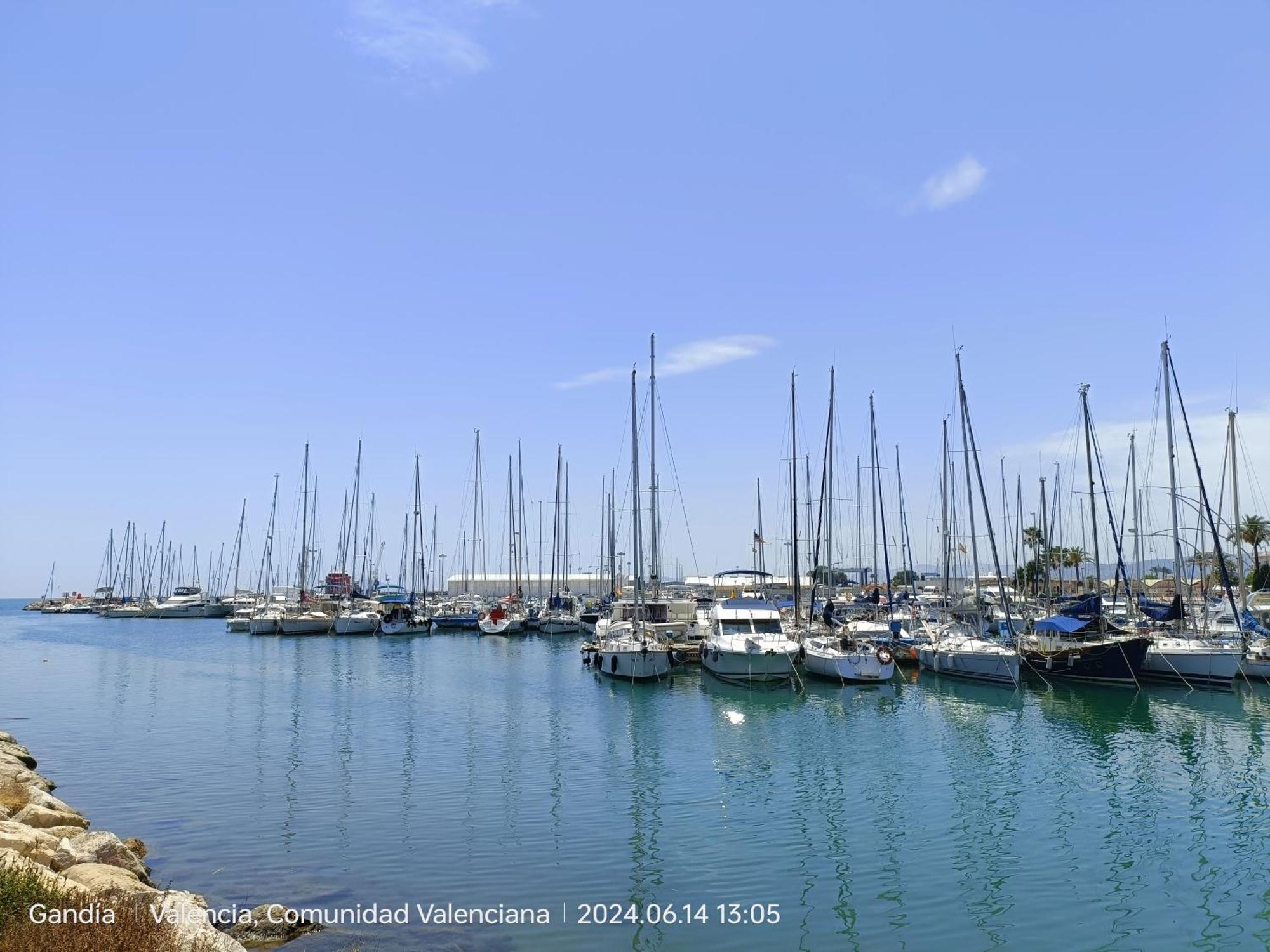 Daoiz, Vivienda Vacacional Para Familias Y Mayores De 25 Anos En El Grao De Gandia 3Ro Sin Ascensor Playa de Gandia Bagian luar foto