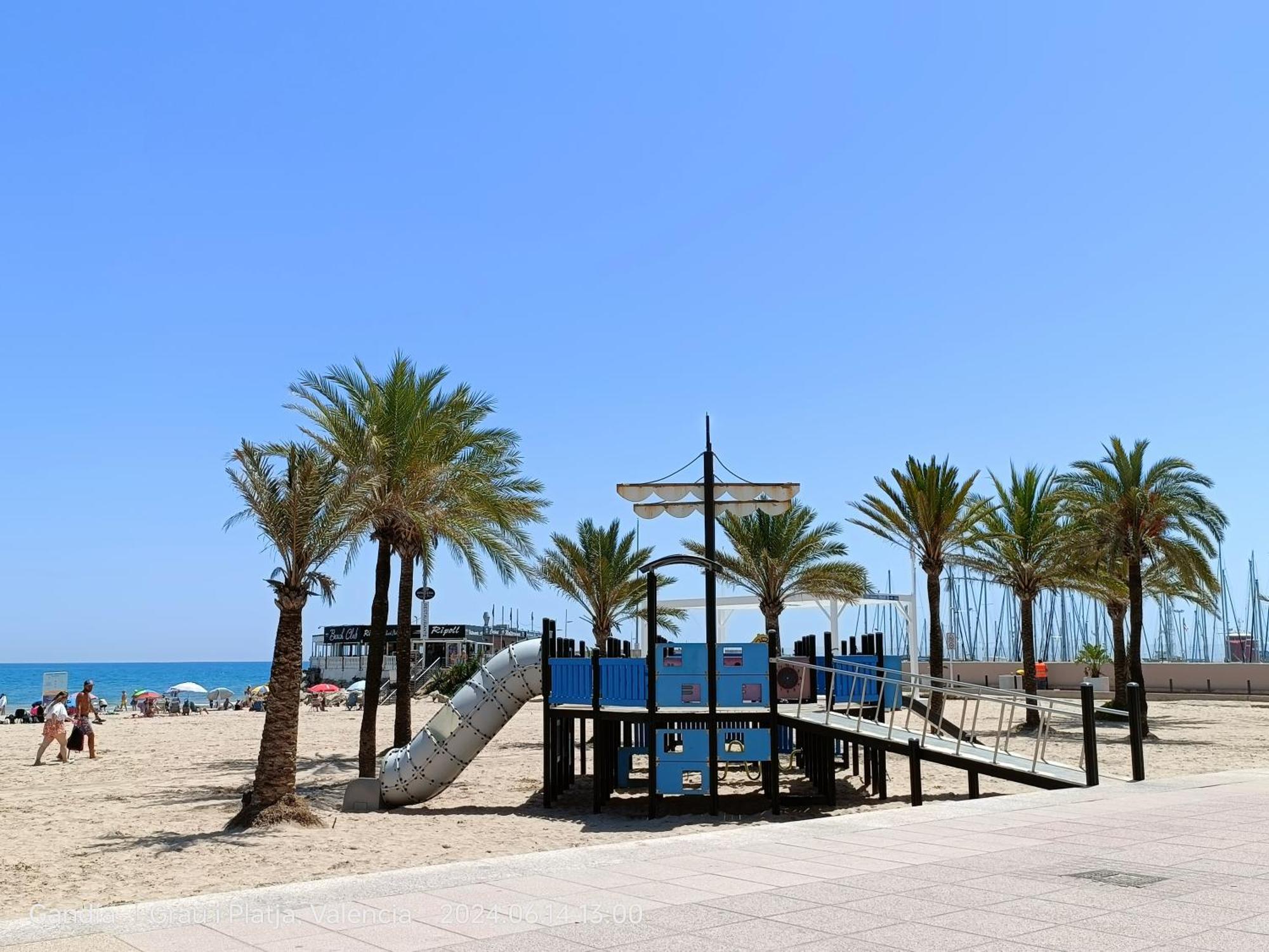 Daoiz, Vivienda Vacacional Para Familias Y Mayores De 25 Anos En El Grao De Gandia 3Ro Sin Ascensor Playa de Gandia Bagian luar foto